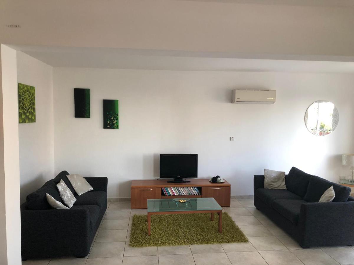 Ferienwohnung Paphos - Tala Riviera Apartmant Exterior foto